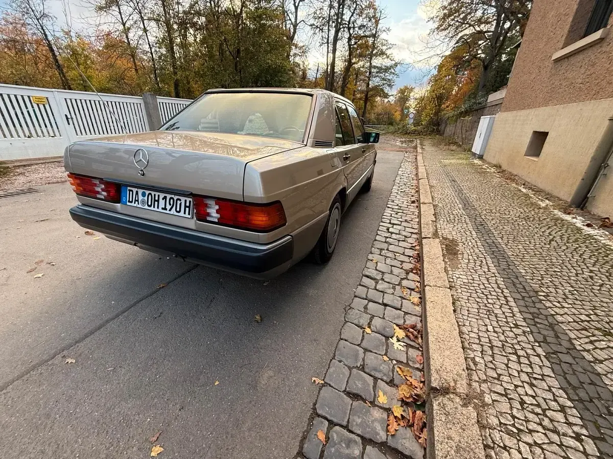 Gebraucht Mercedes 190 75 PS (55 kW) 1992 Limousine