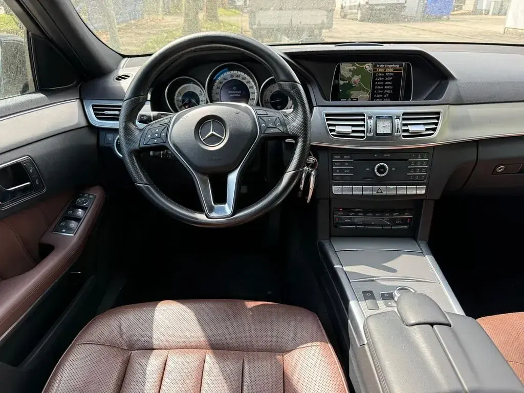 Second-hand Mercedes E250 204 CP (150 kW) 2015 Negru Break
