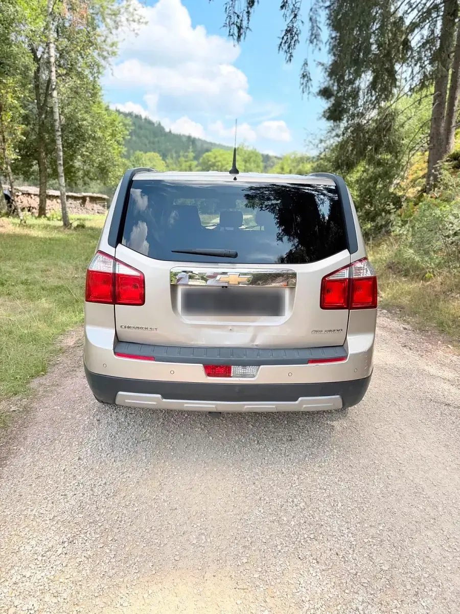 Gebraucht Chevrolet Orlando 163 PS (119 kW) 2013 Gold Van / Kleinbus