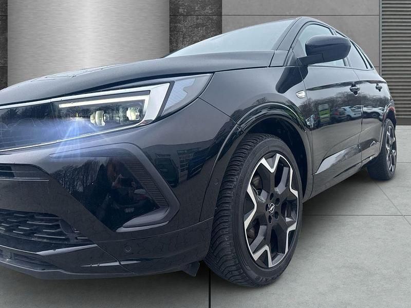 Gebraucht Opel Grandland X GS Line 131 PS (96 kW) 2024 Lackierung schwarz perla nera/ SUV