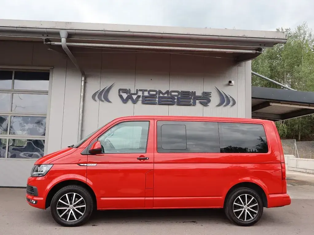 Gebraucht VW Multivan 150 PS (110 kW) 2018 Rot Van / Kleinbus