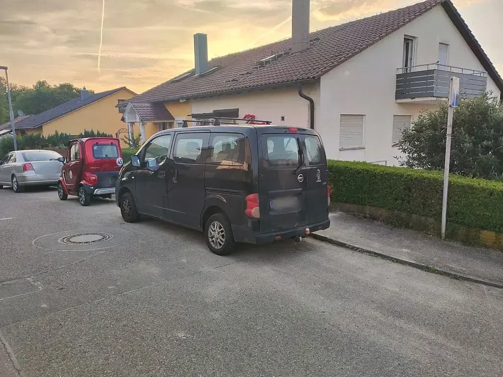 Gebraucht Nissan NV200 90 PS (66 kW) 2011 Schwarz Van / Kleinbus
