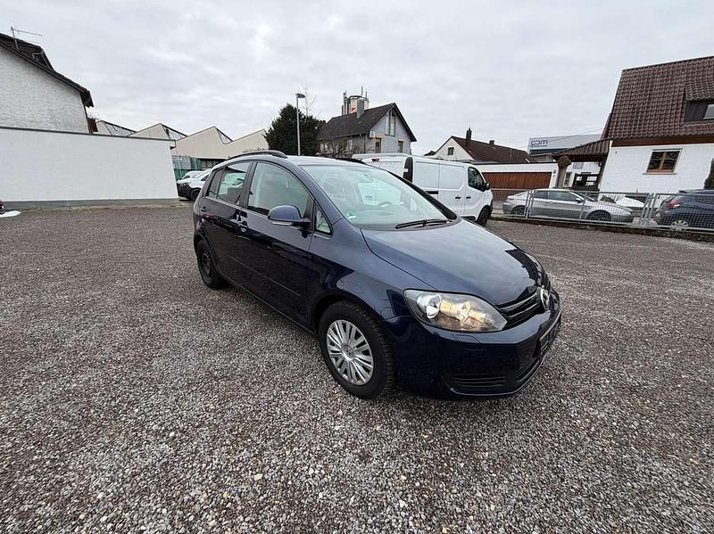 Gebraucht VW Golf VII Trendline 105 PS (77 kW) 2013 Night blue metallic Kleinwagen