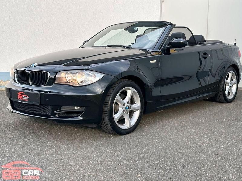 Schwarz Gebraucht 2009 BMW 118 Cabriolet Sport Line Cabrio | 8.490 € (Fairer Preis) - Bild 1/4