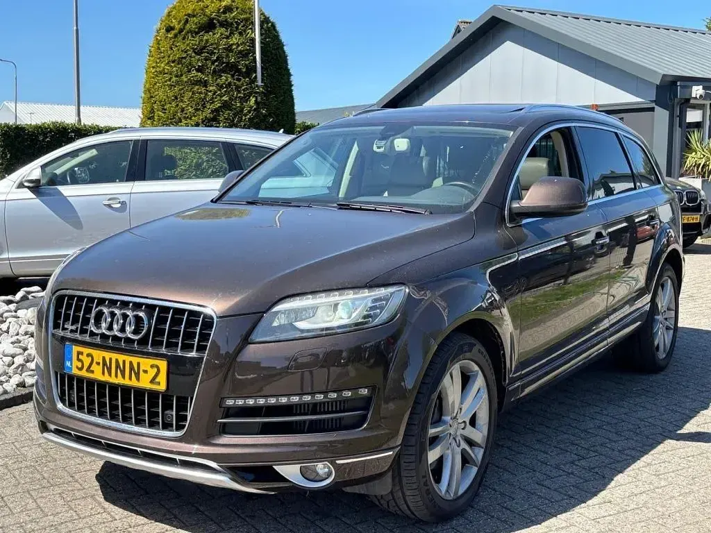 Second-hand Audi Q7 241 CP (177 kW) 2009 Maro SUV