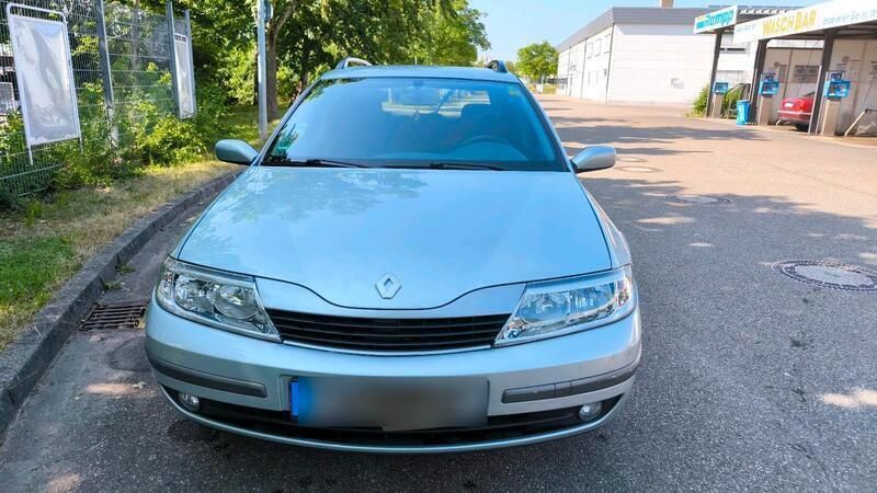 Grau Gebraucht 2001 Renault Laguna II Kombi | 1.800 € (Fairer Preis) - Bild 1/4