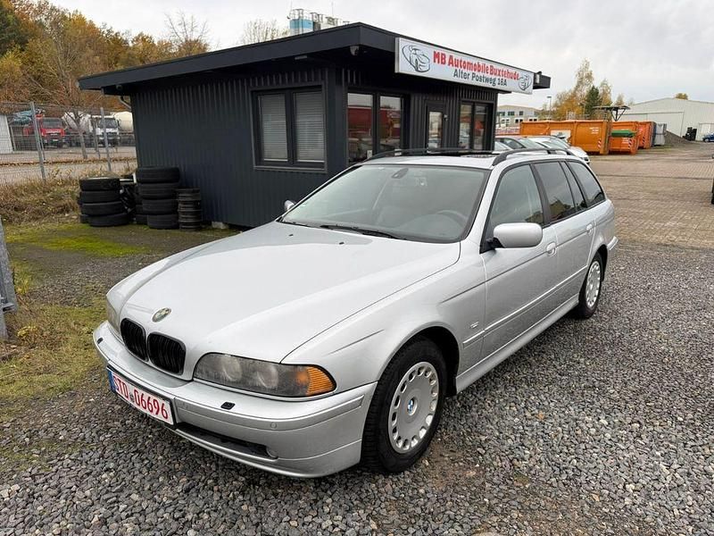 Silber Gebraucht 2001 BMW 525 Limousine | 3.999 € (Guter Preis) - Bild 1/4