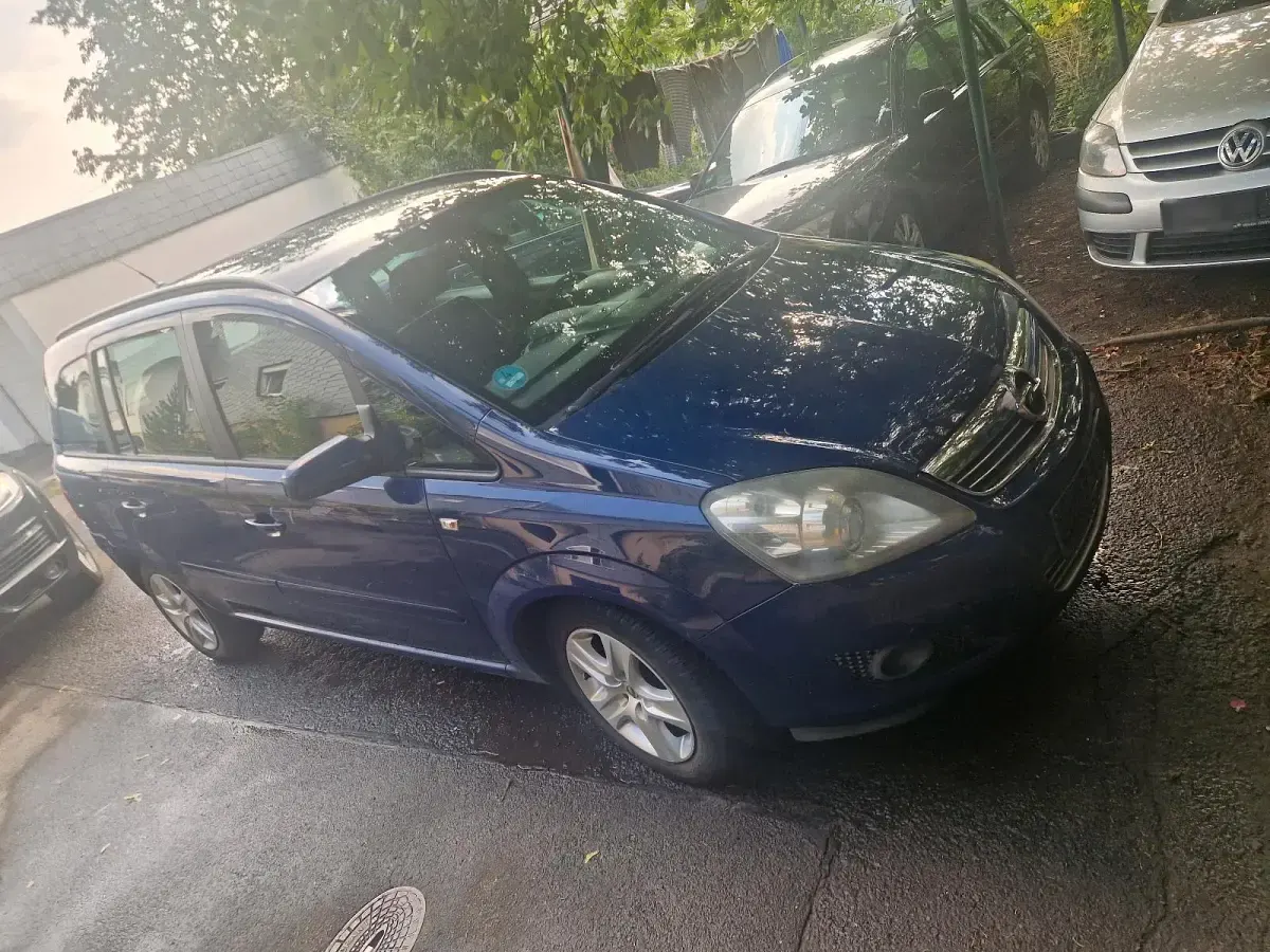 Gebraucht Opel Zafira 150 PS (110 kW) 2010 Blau Van / Kleinbus