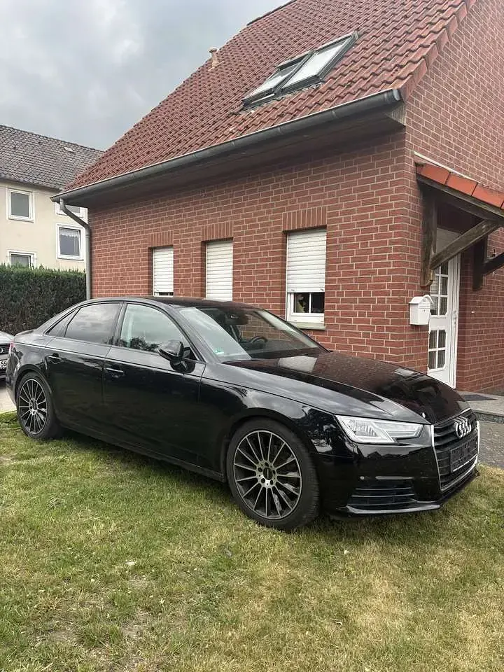 Gebraucht Audi A4 Design 150 PS (110 kW) 2016 Limousine