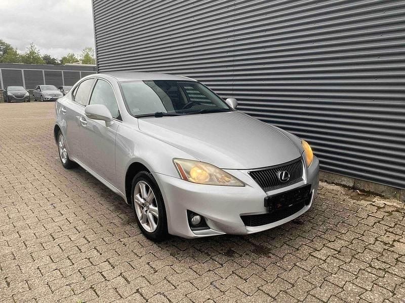 Gebraucht Lexus IS200 Executive Line 150 PS (110 kW) 2013 Silber Limousine