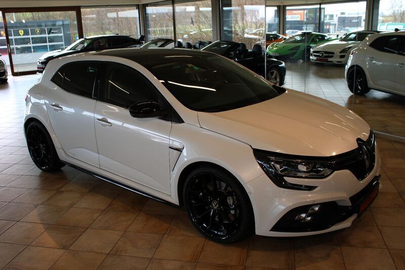 Weiß Gebraucht 2019 Renault Mégane IV R.S. Limousine | 25.800 € (Teuer) - Bild 1/4