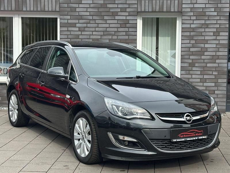 Schwarz Gebraucht 2015 Opel Astra Exklusiv Kombi | 11.899 € (Etwas zu teuer) - Bild 1/4