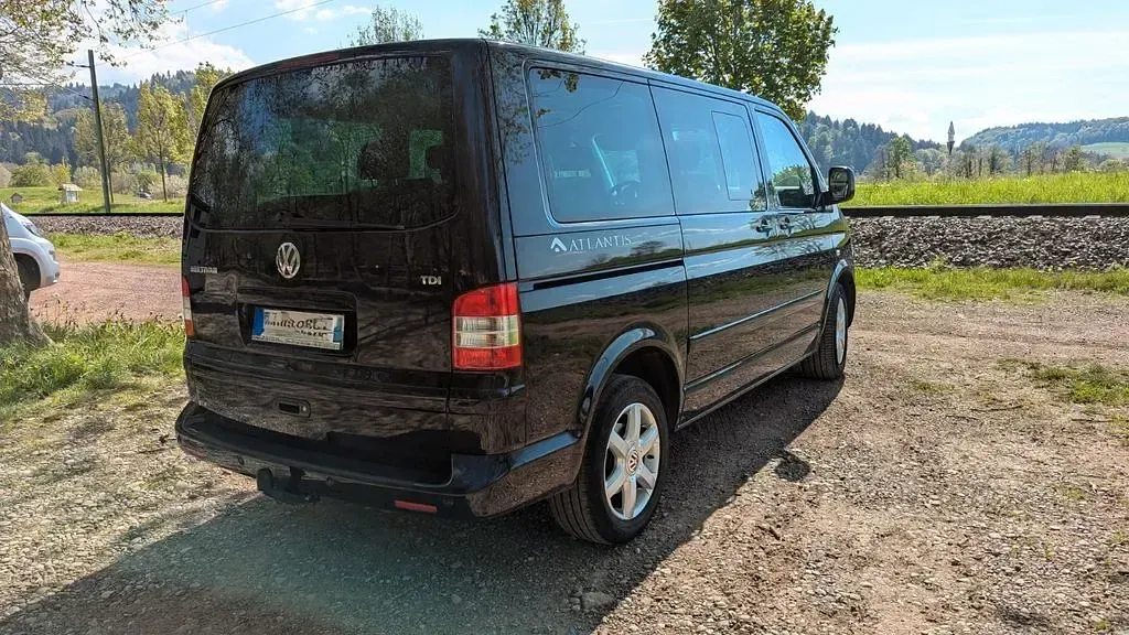 Gebraucht VW Multivan 131 PS (96 kW) 2006 Schwarz Van / Kleinbus