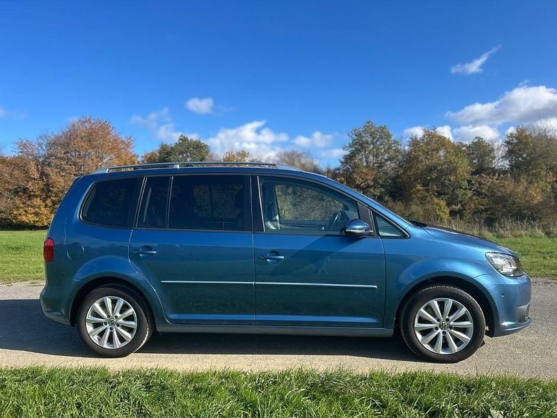 Blau Gebraucht 2014 VW Touran Van / Kleinbus | 11.200 € (Fairer Preis) - Bild 1/4