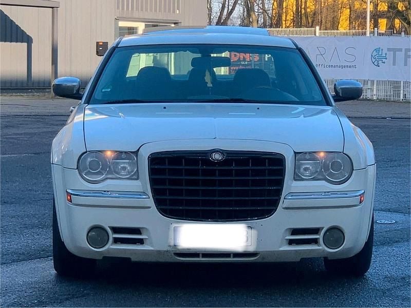 Weiß Gebraucht 2007 Chrysler 300C Limousine | 3.200 € (Guter Preis) - Bild 1/4
