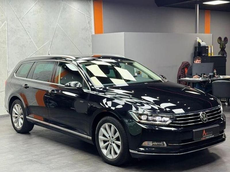 Gebraucht VW Passat Highline 150 PS (110 kW) 2019 Schwarz Kombi
