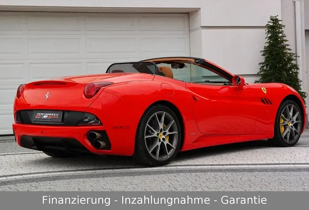 Gebraucht Ferrari California 460 PS (338 kW) 2011 Rot Cabrio