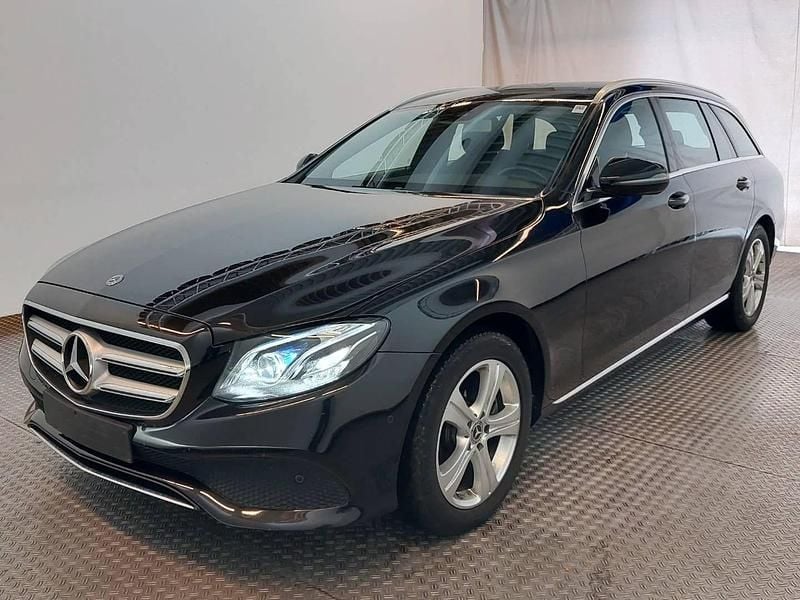 Gebraucht Mercedes E200 Avantgarde 184 PS (135 kW) 2017 Schwarz Kombi