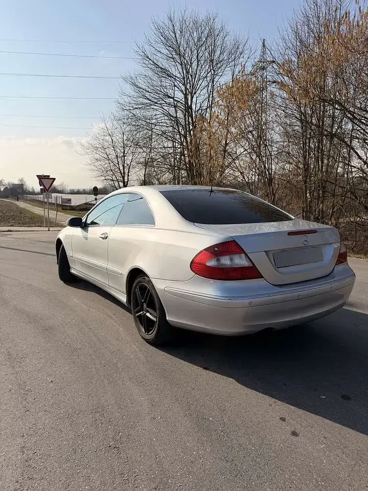 Gebraucht Mercedes CLK220 150 PS (110 kW) 2007 Grau Coupé