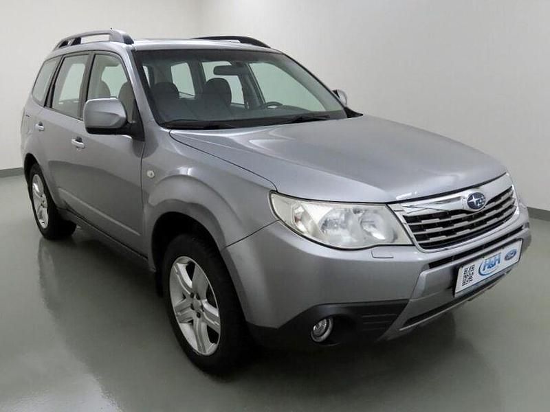 Gebraucht Subaru Forester Comfort 150 PS (110 kW) 2010 Steel silver (m) SUV
