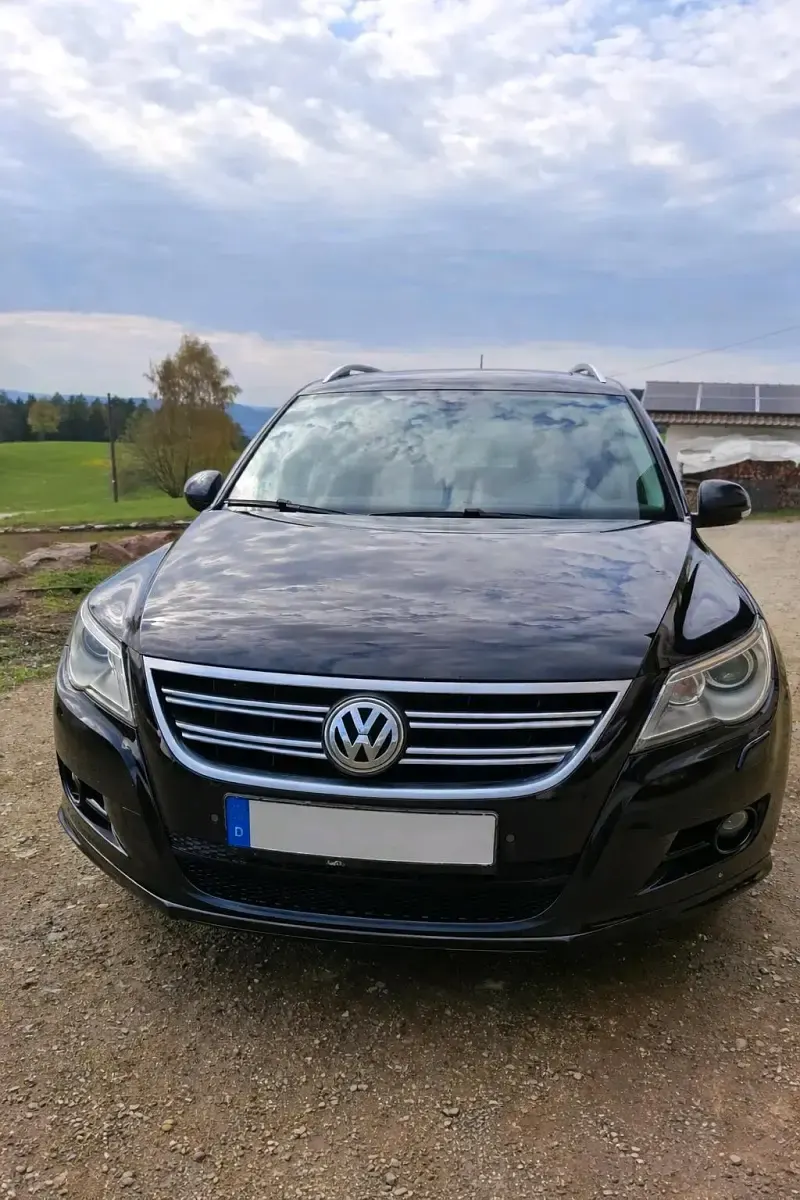 Gebraucht VW Tiguan 140 PS (102 kW) 2011 Schwarz SUV