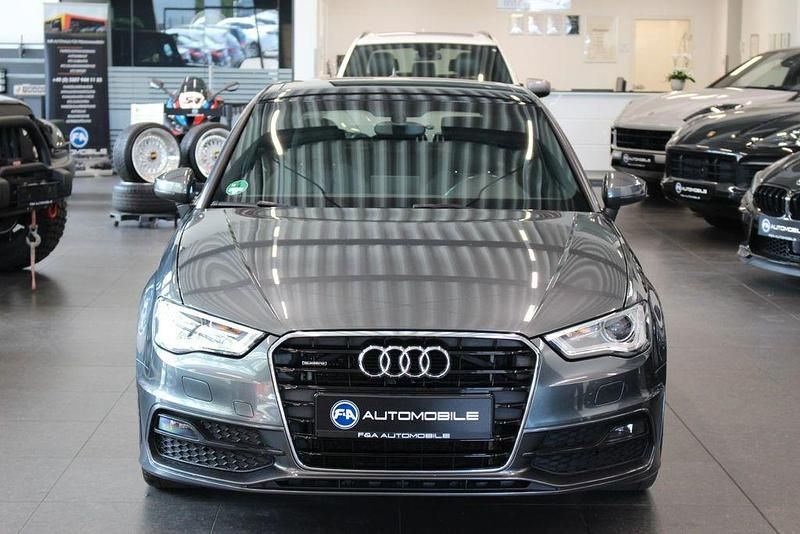 Używany Audi A3 S-Line 179 KM (131 kW) 2012 Szary Hatchback