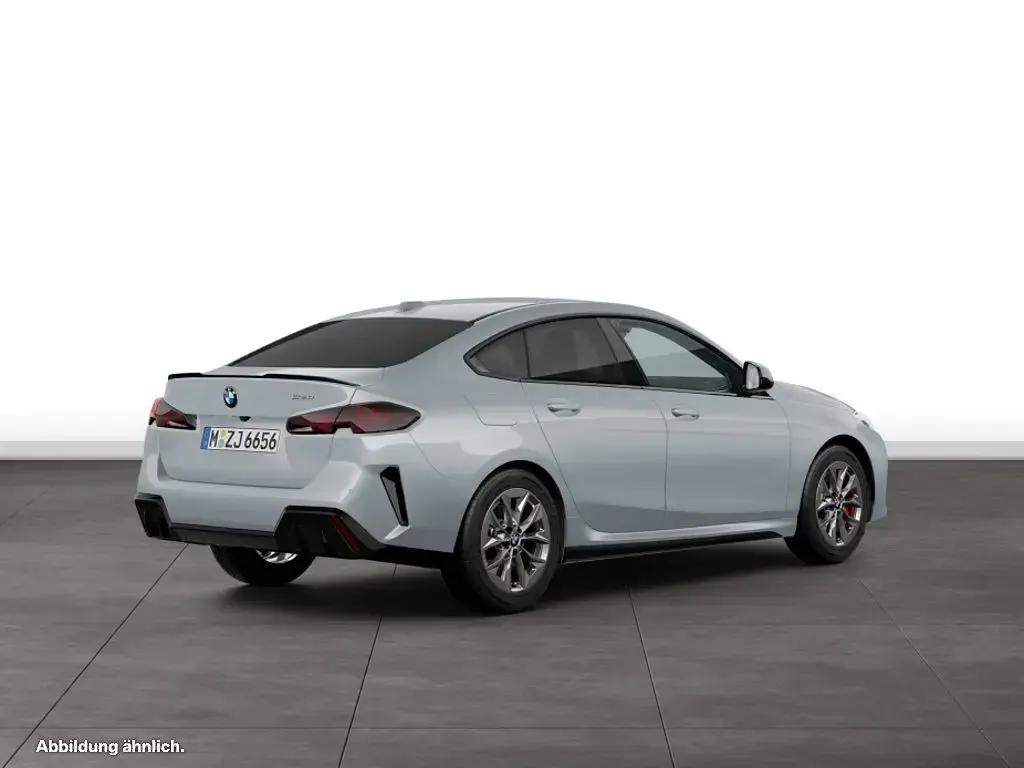 Gebraucht BMW 220 156 PS (114 kW) 2025 Brooklyn grau metallic Coupé