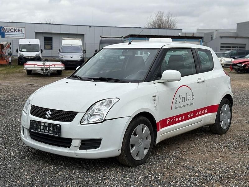 Gebraucht Suzuki Swift Club 75 PS (55 kW) 2010 Kleinwagen