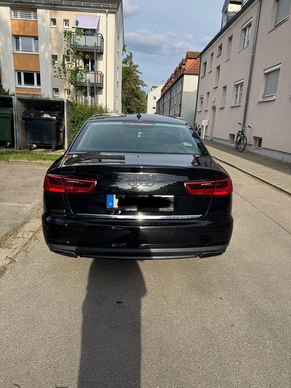 Gebraucht Audi A6 Ambiente 190 PS (139 kW) 2015 Schwarz Limousine