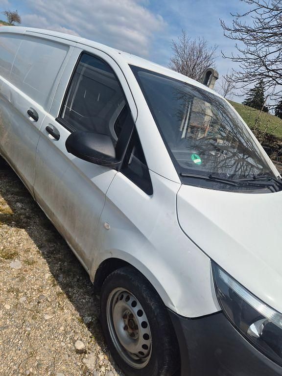 Gebraucht Mercedes Vito 114 PS (83 kW) 2016 Weiß Van