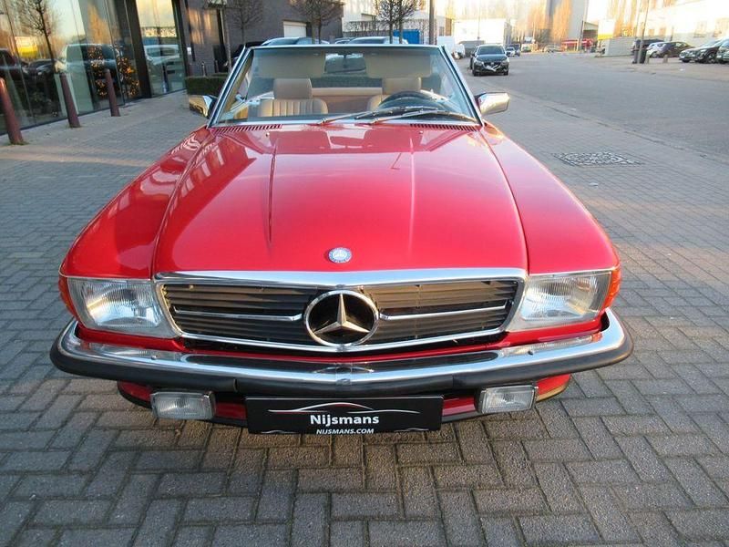 Gebraucht Mercedes 560 230 PS (169 kW) 1988 Rot Cabrio