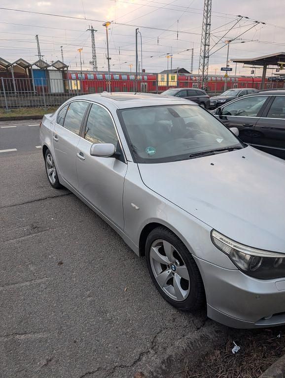 Gebraucht BMW 525 177 PS (130 kW) 2006 Silber Limousine
