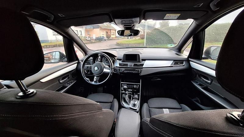 Gebraucht BMW 220 Active Tourer Advantage 192 PS (141 kW) 2016 Blau Van / Kleinbus