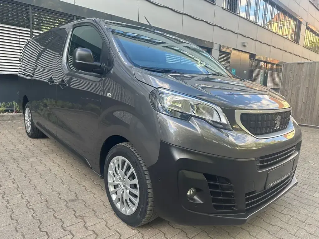 Gebraucht Peugeot Expert 122 PS (89 kW) 2022 Grau Van