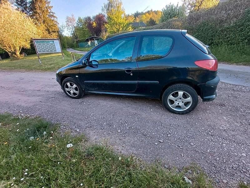 Gebraucht Peugeot 206 75 PS (55 kW) 2005 Schwarz Kleinwagen