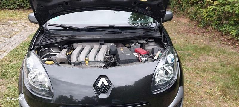 Gebraucht Renault Twingo 133 PS (97 kW) 2010 Schwarz Kleinwagen