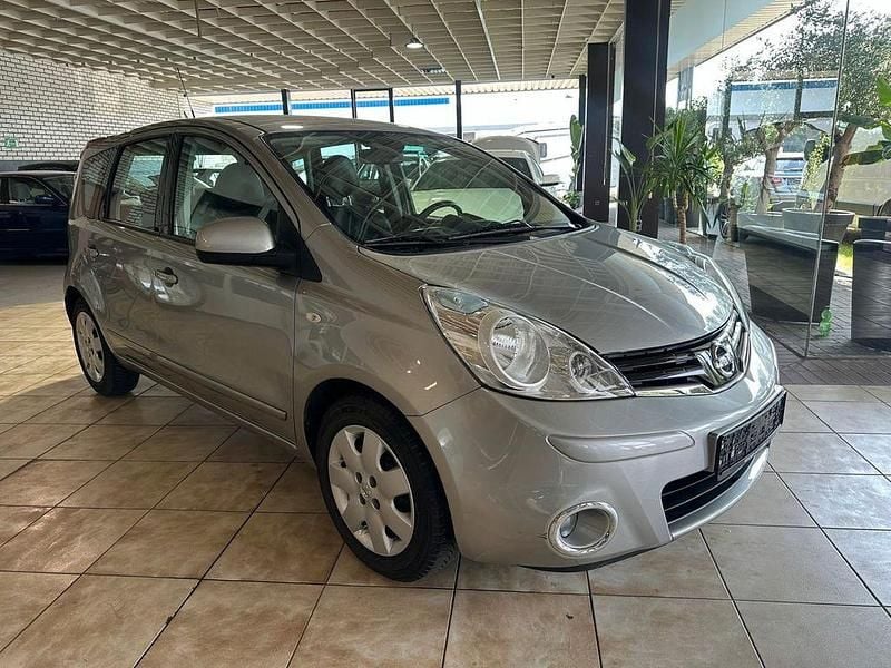 Silber Gebraucht 2012 Nissan Note I-Way Van / Kleinbus | 4.900 € (Fairer Preis) - Bild 1/4