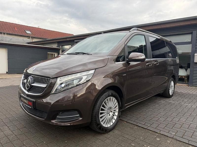 Gebraucht Mercedes V250 190 PS (139 kW) 2015 Braun Van / Kleinbus