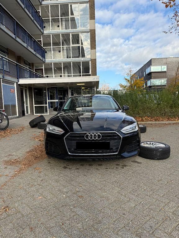 Gebraucht Audi A5 Sportback Premium 190 PS (139 kW) 2017 Schwarz Kleinwagen