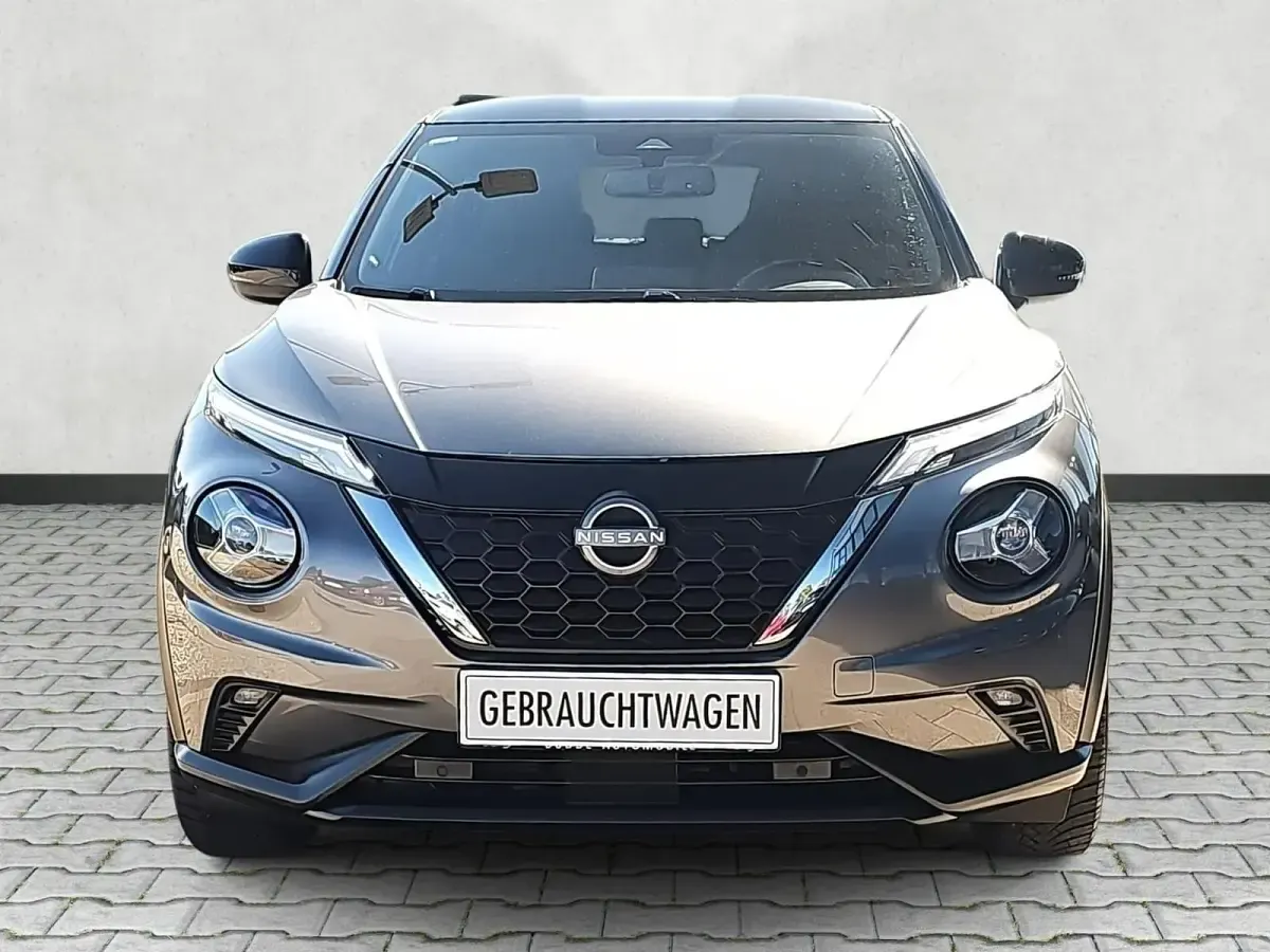 Gebraucht Nissan Juke N-Connecta 143 PS (105 kW) 2023 Dark grey / dach schwarz SUV