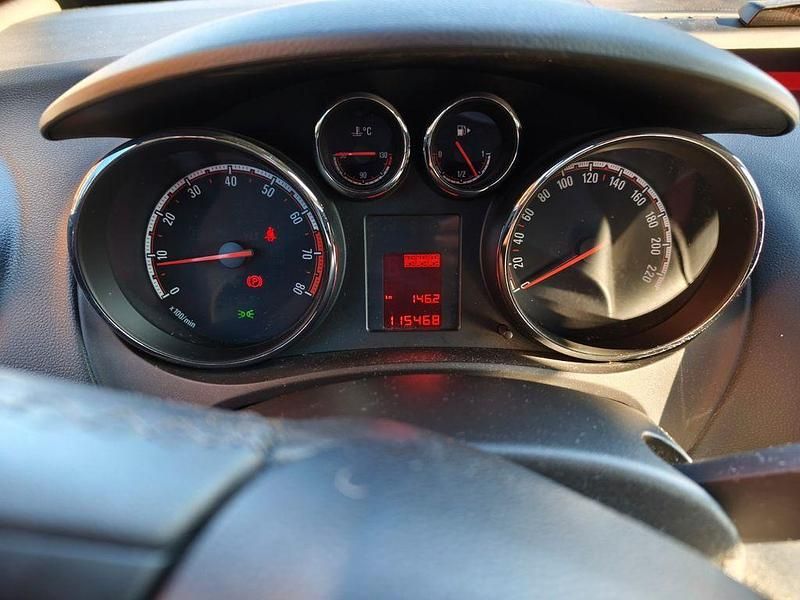 Gebraucht Opel Meriva Design Edition 120 PS (88 kW) 2011 Schwarz Van / Kleinbus