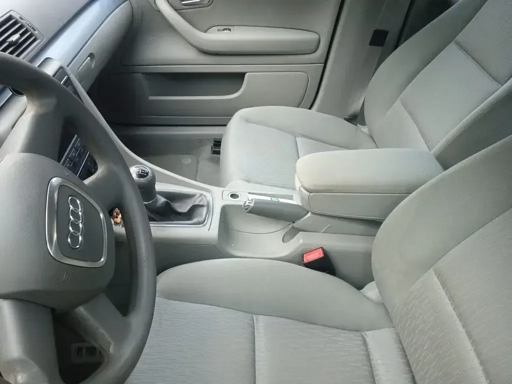 Gebraucht Audi A4 131 PS (96 kW) 2007 Silber Limousine