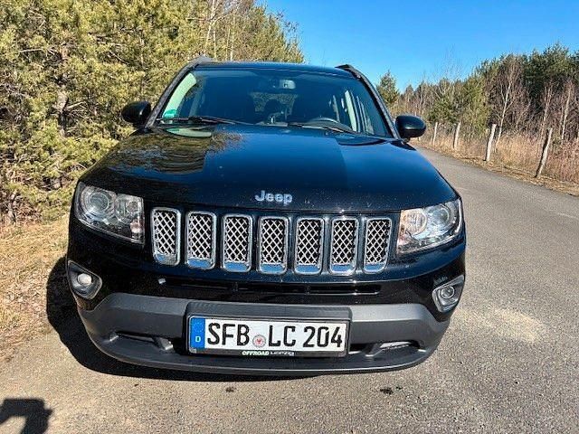 Gebraucht Jeep Compass Limited 170 PS (125 kW) 2015 Schwarz SUV
