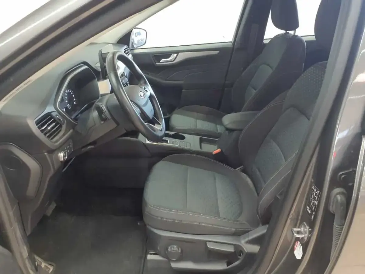 Gebraucht Ford Kuga Cool & Connect 120 PS (88 kW) 2022 Magnetic grey metallic SUV