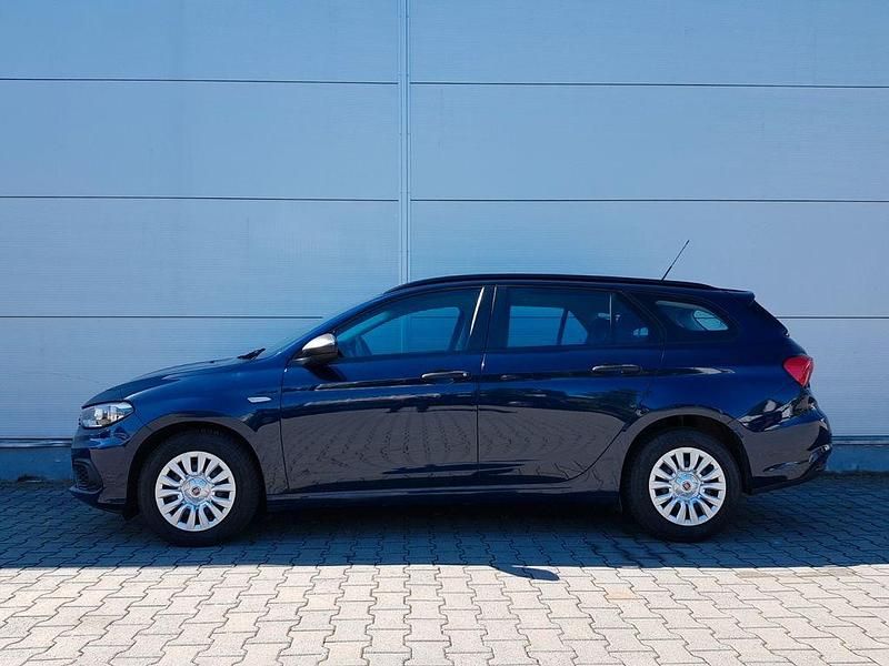 Gebraucht Fiat Tipo 95 PS (69 kW) 2017 Blau Limousine