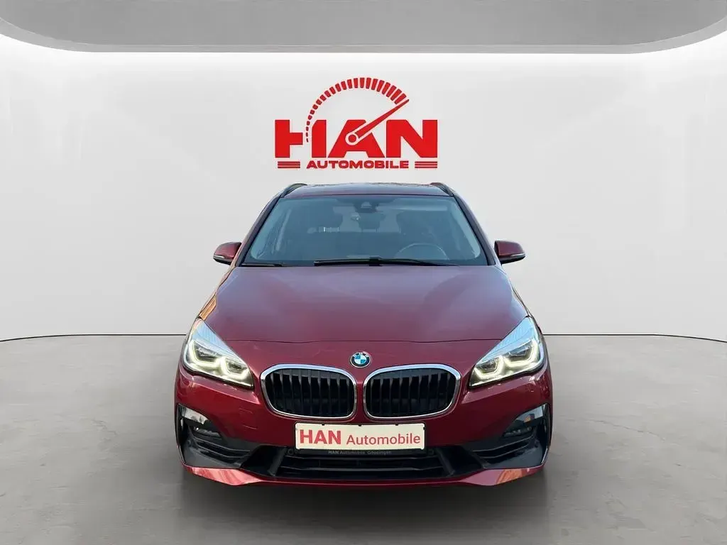 Używany BMW 220 Advantage 192 KM (141 kW) 2019 Czerwony Kombi