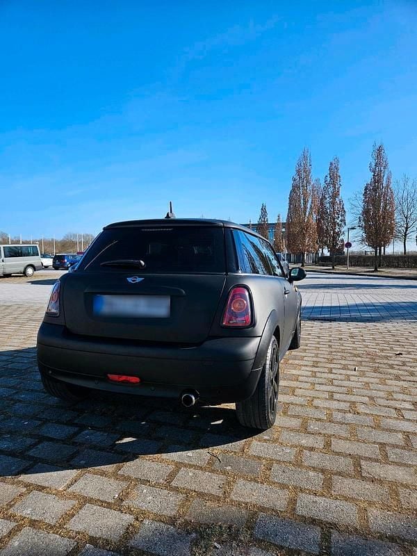 Gebraucht Mini Cooper 95 PS (69 kW) 2009 Schwarz Kleinwagen