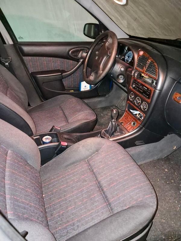 Blau Gebraucht 1997 Citroën Xsara Limousine | 500 € (Guter Preis) - Bild 1/4