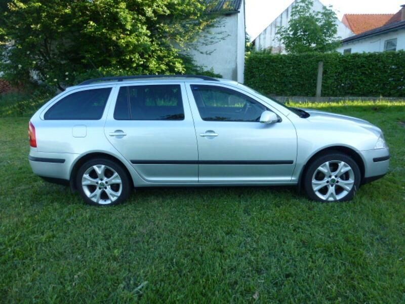 Silber Gebraucht 2008 Skoda Octavia RS Kombi | 3.600 € (Fairer Preis) - Bild 1/4