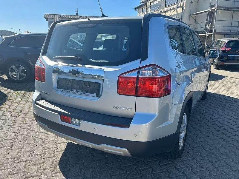 Gebraucht Chevrolet Orlando LTZ 163 PS (119 kW) 2013 Silber Van / Kleinbus